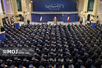 مذاکره با آمریکا هیچ تاثیری در رفع مشکلات کشور ندارد