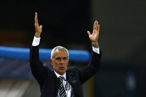 دوست ندارم در جایی که من را دوست ندارند باقی بمانم