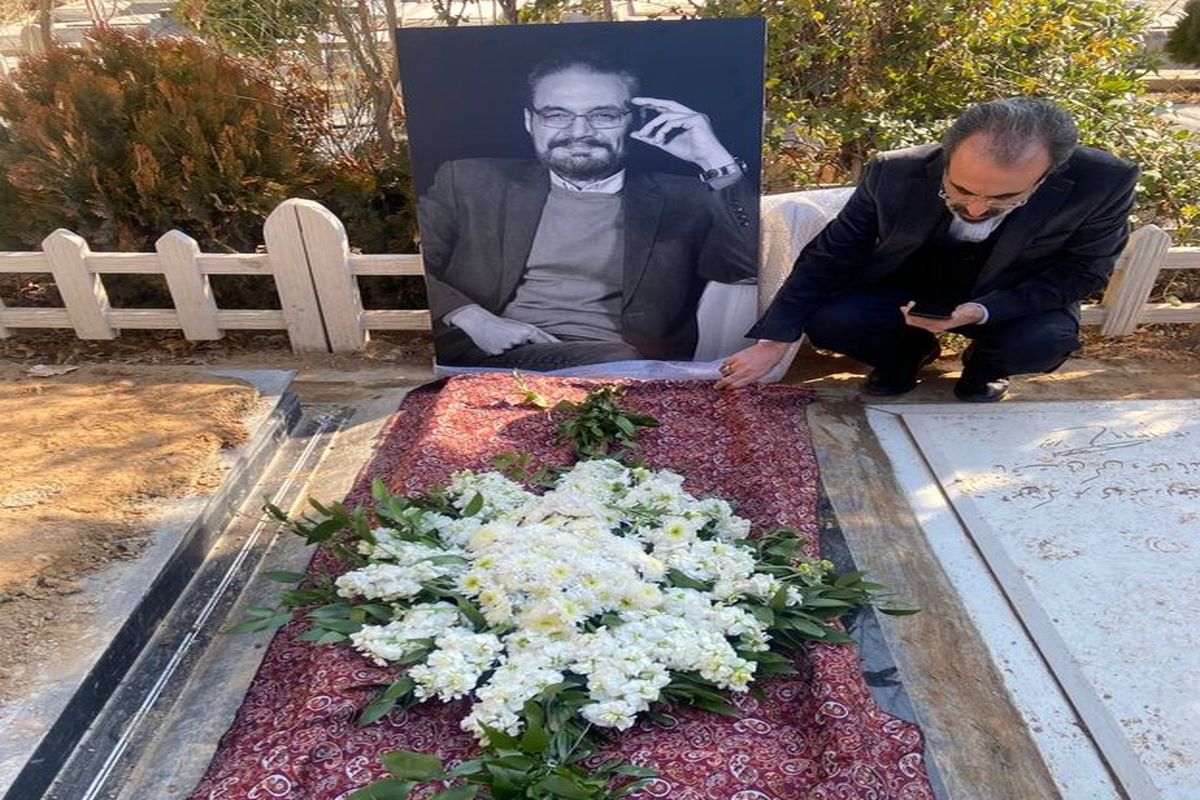 پیکر مرحوم ابوالفضل طباطبایی