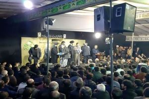 ستاد بازسازی عتبات عالیات 30 سند افتخار به خیرین پارس آبادی اهدا کردند