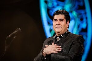 سالار عقیلی و حجت اشرف‌زاده تیتراژ برنامه «دعوت» را خواندند