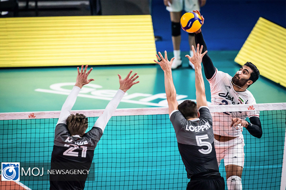 دیدار تیم های والیبال ایران و کانادا در لیگ ملت های ۲۰۲۲ 