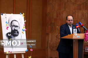 همچنان با استانداردهای تراز انقلاب اسلامی در زمینه تحول علوم انسانی فاصله داریم