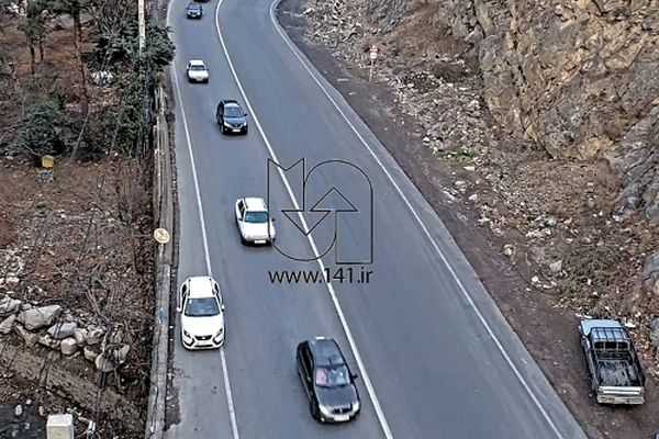 بارش برف و باران در محورهای مواصلاتی استان‌های گلستان و خراسان رضوی