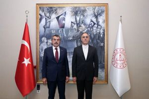 سفیر ایران با وزیر آموزش ملی ترکیه  رایزنی کرد