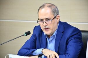 خالی بودن۴۲ درصد ظرفیت صنایع حاکی از نبود بازار است