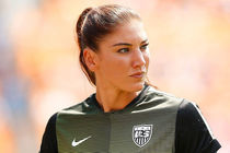 رکورد بیشترین تعداد بازی برای دروازه بان تیم فوتبال زنان آمریکا