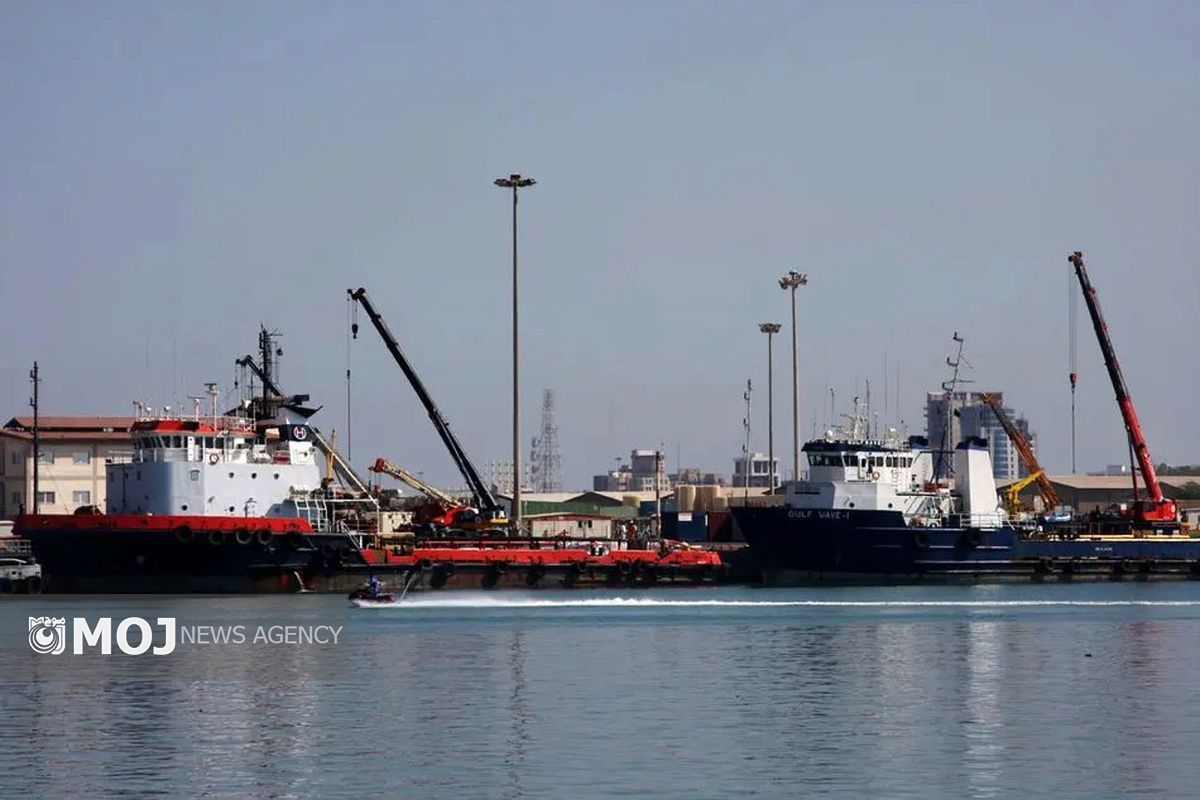 تخلیه بار بدرگاه کیش