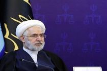 دشمن با ترغیب مردم به عدم حضور در انتخابات به دنبال فاصله انداختن در نظام است