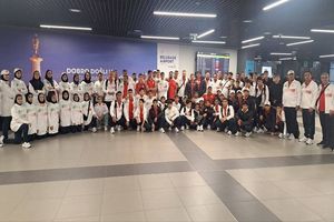 اولین گروه کاروان دانش‌آموزی ایران به کشور بازگشتند