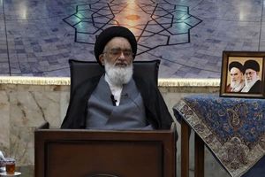 همه باید در پرداخت مالیات مشارکت کنند