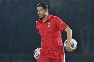 معارفه رسمی وحید هاشمیان به عنوان سرمربی جدید پرسپولیس در اردوی ترکیه