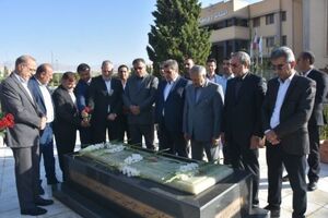 وزیر آموزش و پرورش به مقام شامخ شهدای سمنان ادای احترام کرد