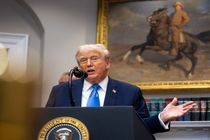 محبوبیت ترامپ به ۳۸ درصد سقوط کرد