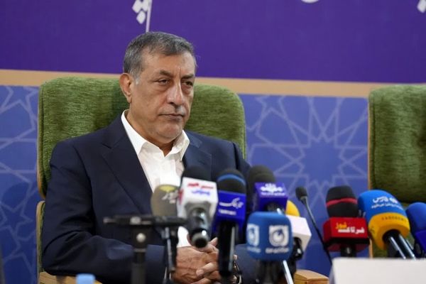  برای کاستی‌ها و مشکلات موجود از مردم عذرخواهی می‌کنیم