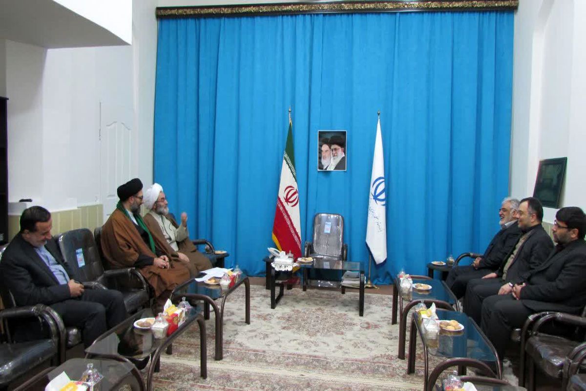 آیت الله فلاحتی در دیدار با رییس دانشگاه آزاد