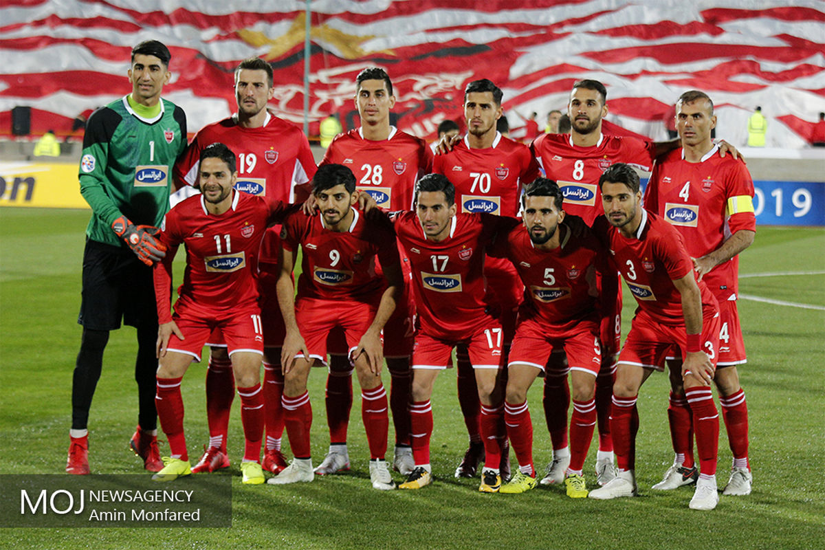 دیدار تیم های فوتبال پرسپولیس ایران و پاختاکور ازبکستان