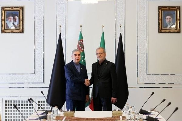 پزشکیان از حضور رهبر ملی ترکمنستان در مراسم وداع با رهبر شهید قدردانی کرد