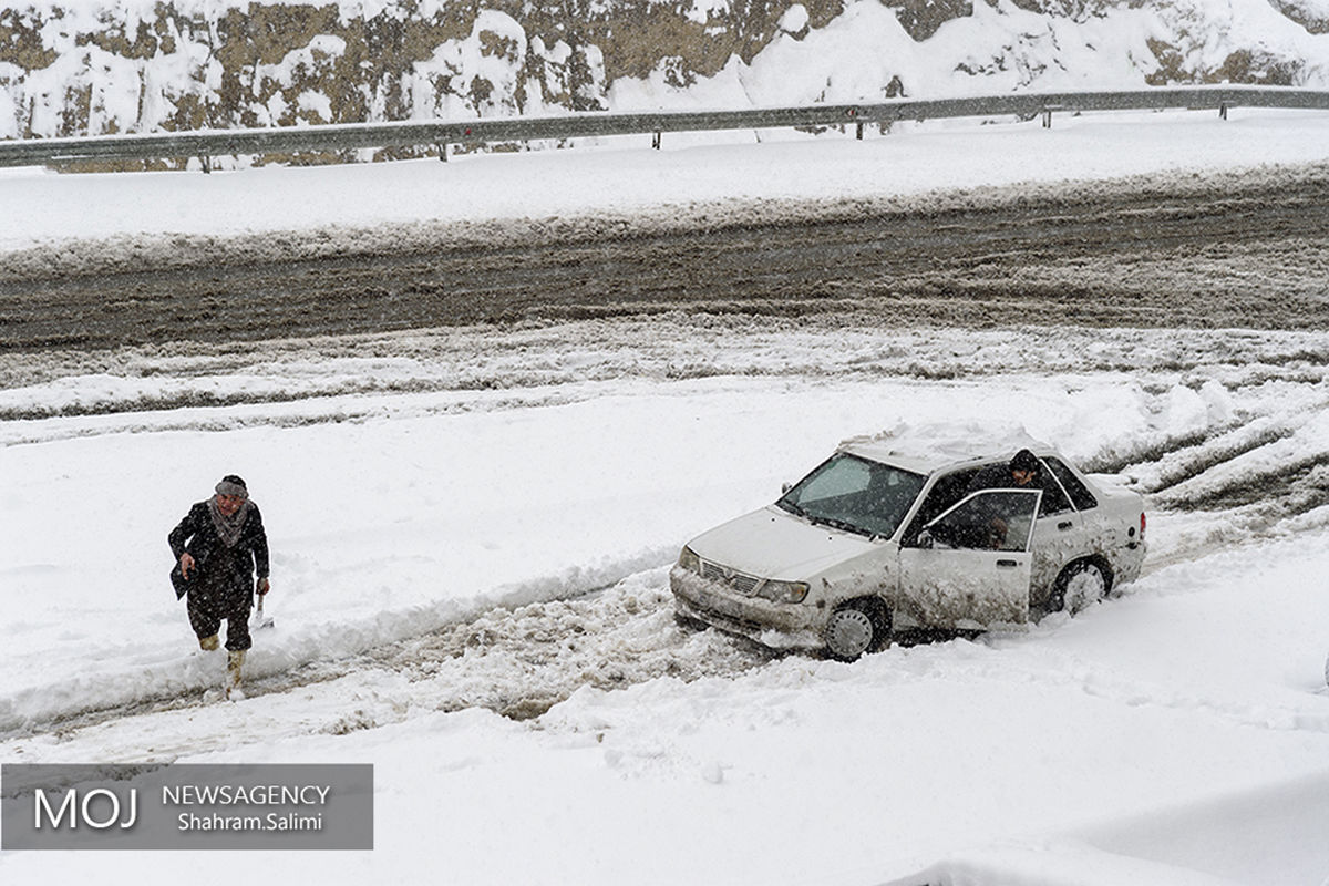 روز برفی تهران