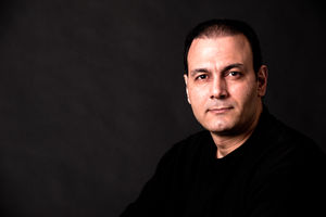 علیرضا قربانی تیتراژ سریال عقیق را خواند