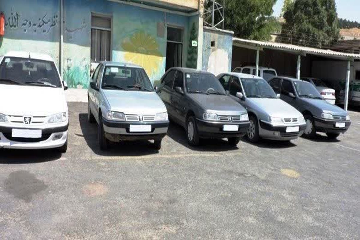 توقیف ۱۶ دستگاه خودرو در پارس آباد 