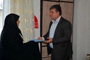  تکریم خانواده های شهدا وظیفه همیشگی است