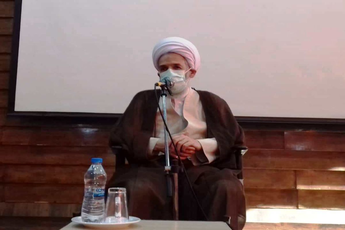 جلسه شورای اداری چالوس در مرزن آباد