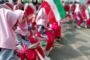 اولیا و معلمان رسالت سنگینی در آموزش فرزندان دارند