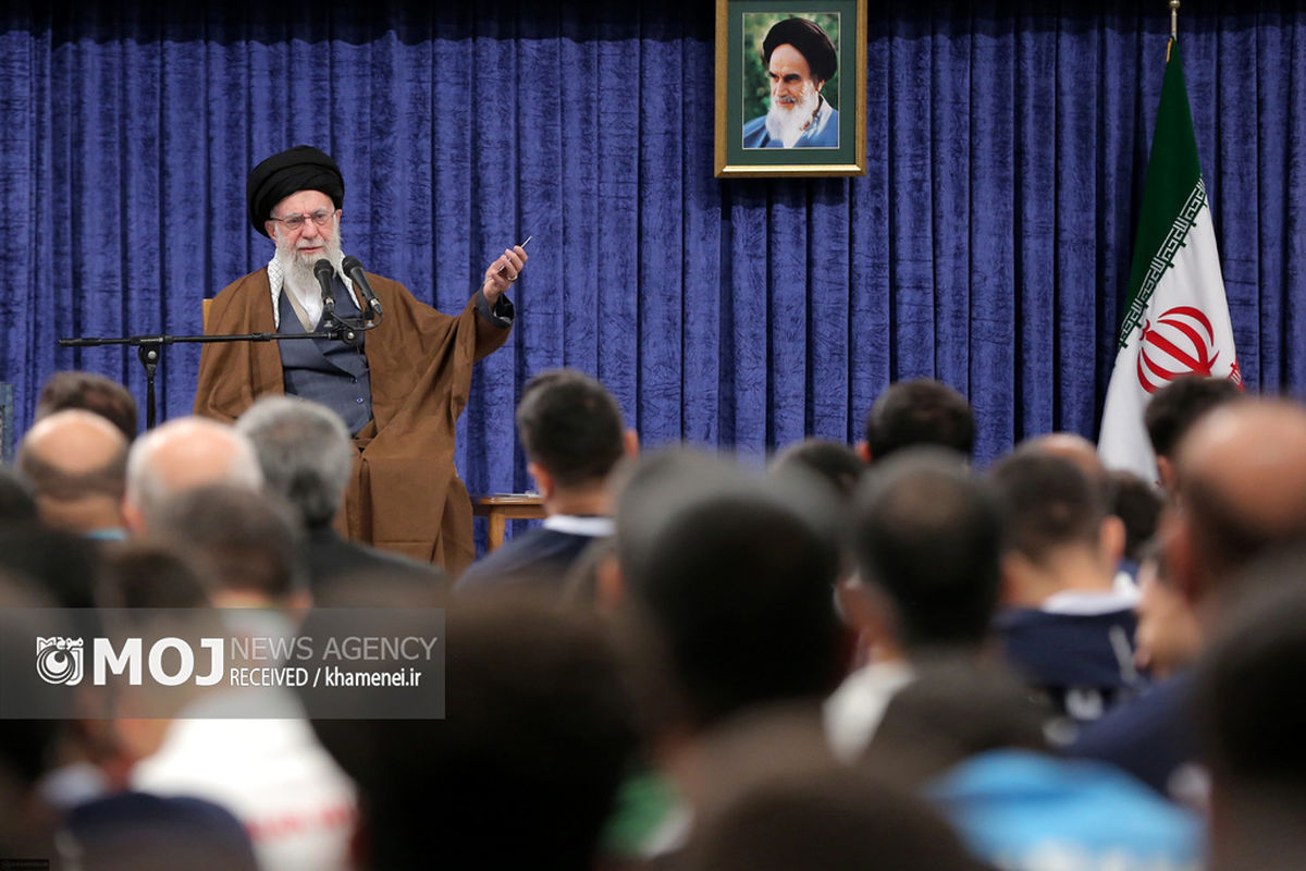 دیدار قهرمانان ورزشی و مدال‌آوران المپیادهای علمی با رهبر انقلاب