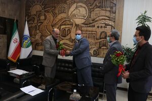 تقدیر از عضو ناظر شورای اسلامی شهر یزد در سازمان حمل و نقل بار و مسافر شهرداری یزد