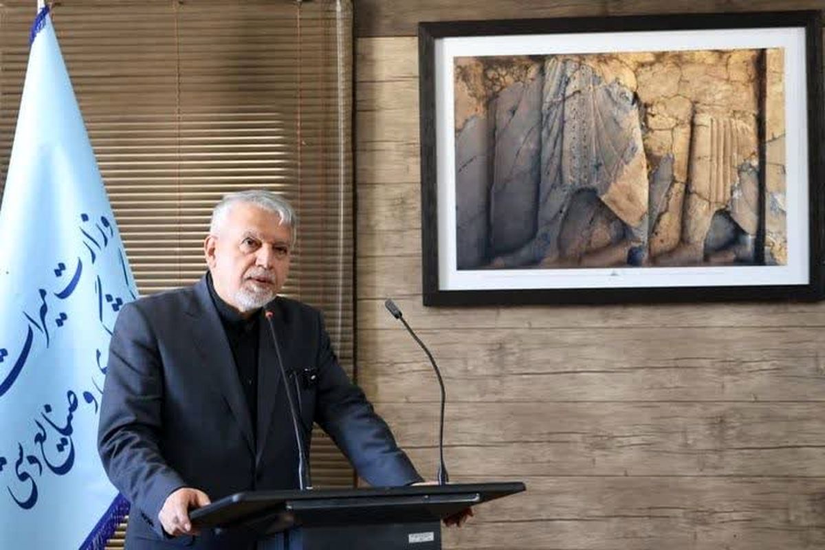 وزیر میراث فرهنگی 