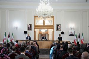 راه حل بحران فلسطین تنها همه پرسی است