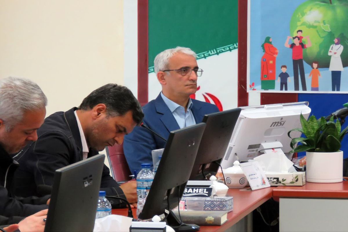 دکتر صادقیه اهری معاون بهداشت دانشگاه علوم پزشکی اردبیل