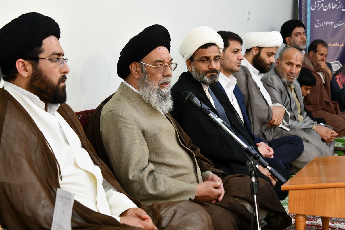 امام جمعه اصفهان و تبلیغات