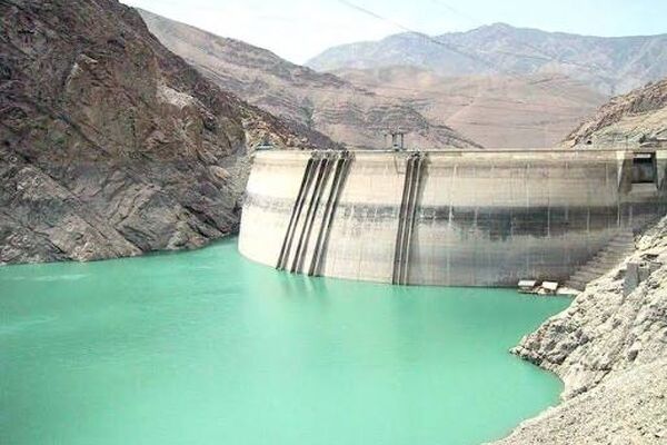 کسری ۱۰۰ میلیون مترمکعبی آب زیرزمینی تهران/پایتخت ۲۵ درصد آب شرب کشور را مصرف می‌کند