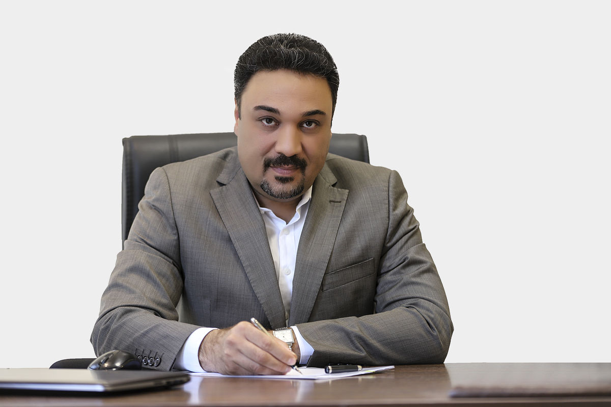 اکبر افتخاری