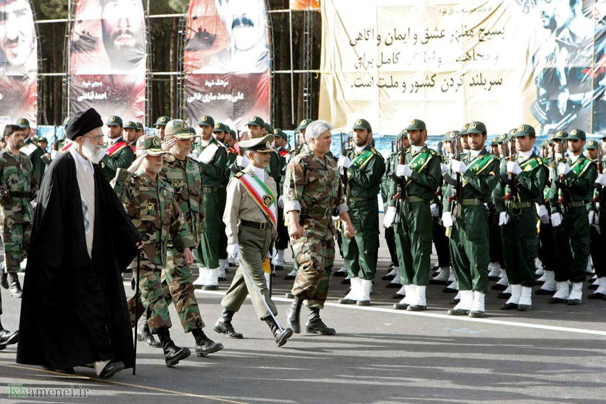 رهبر+انقلاب