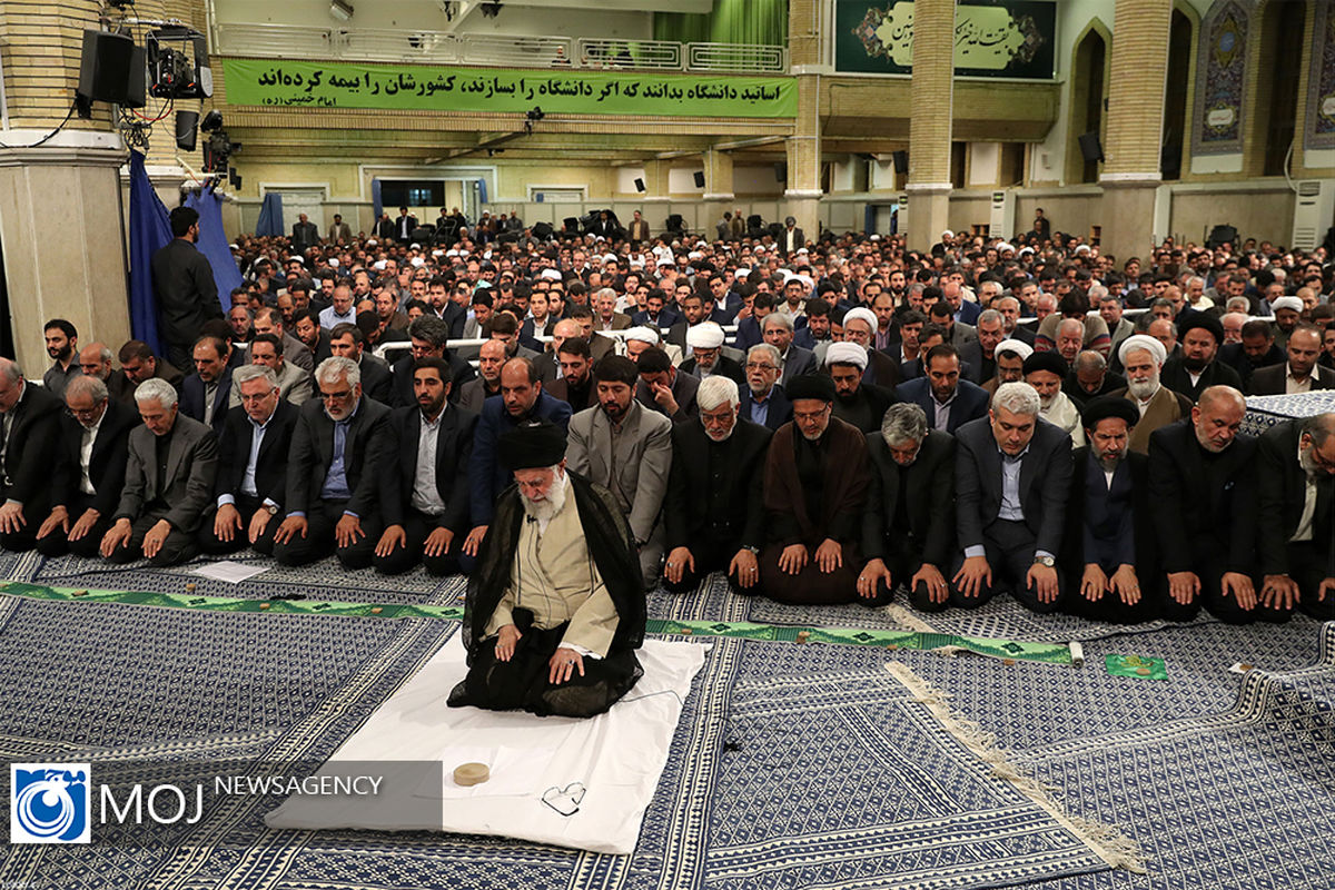 دیدار جمعی از استادان، نخبگان و پژوهشگران با مقام معظم رهبری