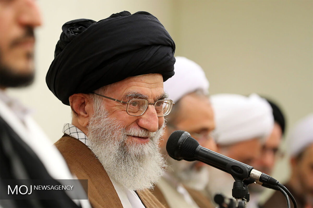 دیدار دست‌اندرکاران کنگره قرآن و علوم انسانی با مقام معظم رهبری