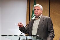 درخواست فرهاد رهبر از رسانه‌های دانشگاه آزاد