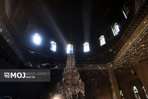 ابوذر؛ مسجد نیمه سوخته ای که همچنان بیداری بخش است+ فیلم