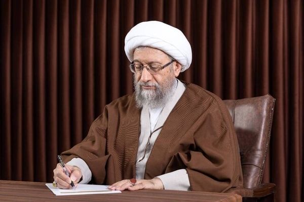 رئیس مجمع تشخیص مصلحت از مردم برای حضور در تشییع رهبر شهید دعوت کرد
