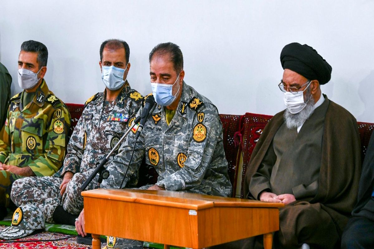 امام جمعه اصفهان و ارتش