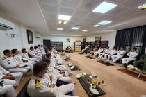 حضور مقتدرانه ارتش در دریاها تضمین کننده امنیت اقتصادی کشور است