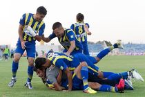 شکست پدیده  در مقابل گسترش فولاد