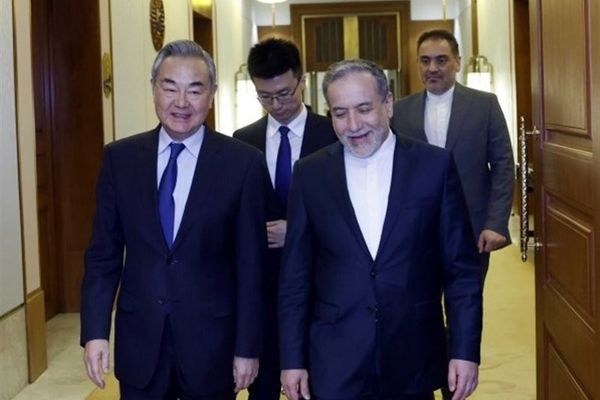 وزیر خارجه چین از مذاکرات ایران و آمریکا حمایت کرد