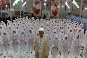 ۵۰۰ دانش‌آموز صومعه سرایی مکلف شدن خود را جشن گرفتند