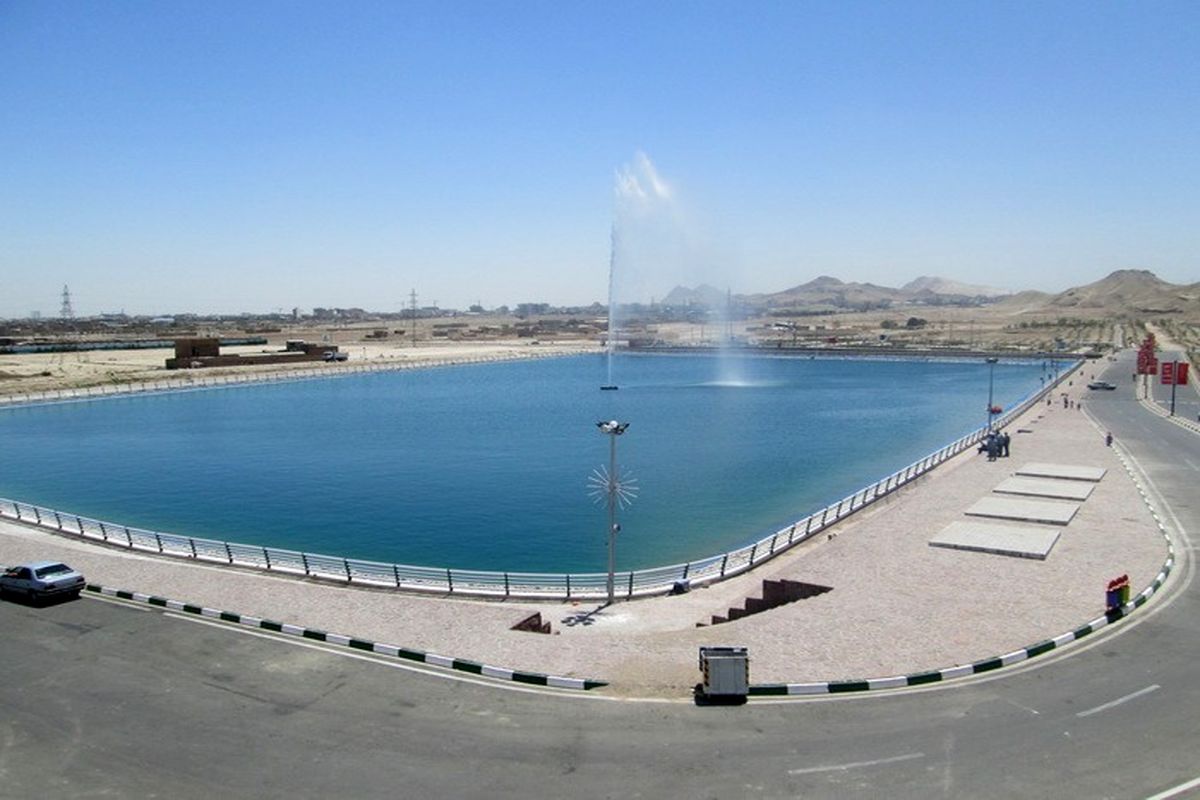  دریاچه بوستان جوان قم