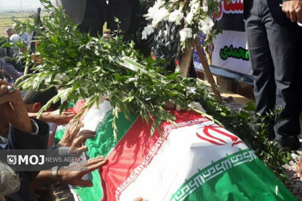 خاکسپاری اعظم محمدی نیا