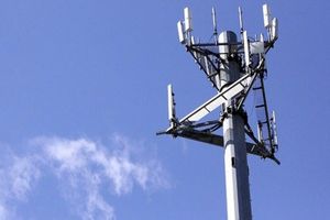 نصب دکل‌های مخابراتی جعلی، صحت ندارد